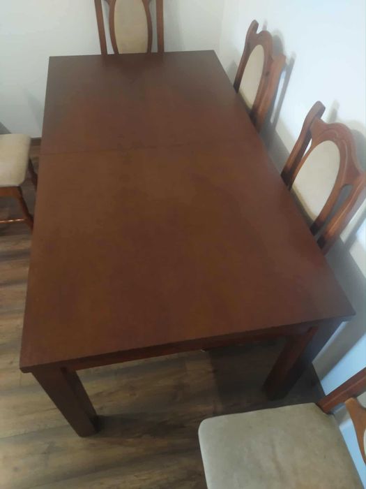 Stół z 6 krzesłami
