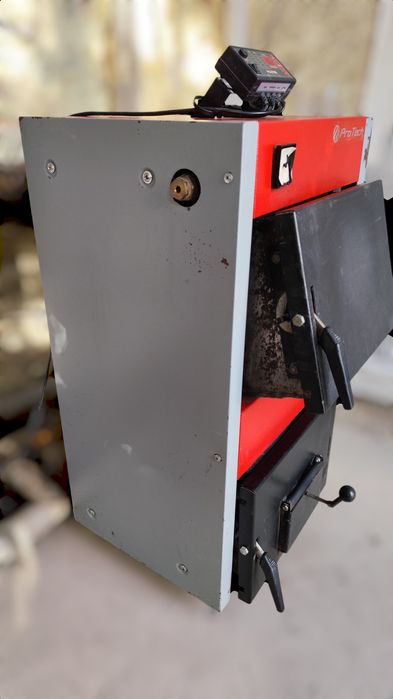 Твердопаливний котел