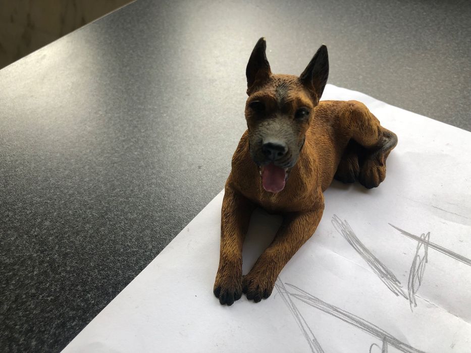 Pequena Escultura madeira dog alemão