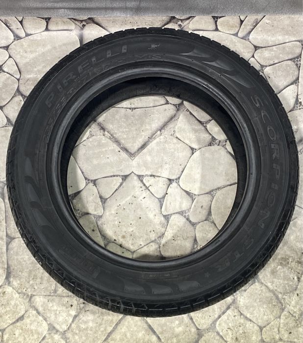 Зимова резина Pirelli 235/55 R17