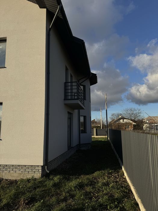 Будинок в горах біля Франківська