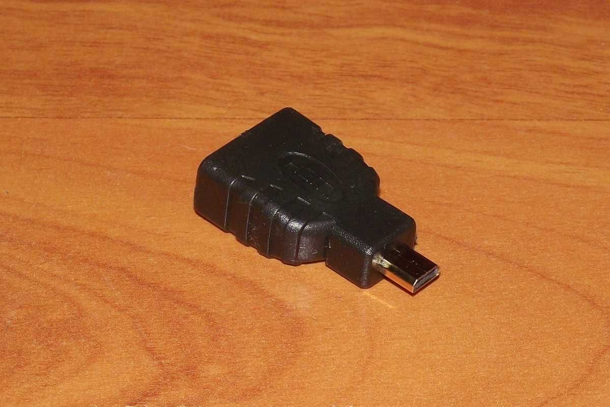 Adapter / przejściówka micro HDMI (M) -> HDMI (F)