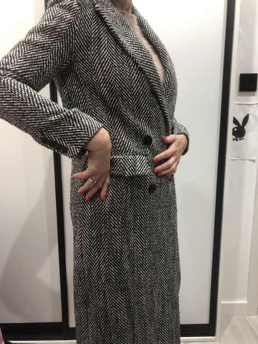 Płaszcz zimowy w jodełkę