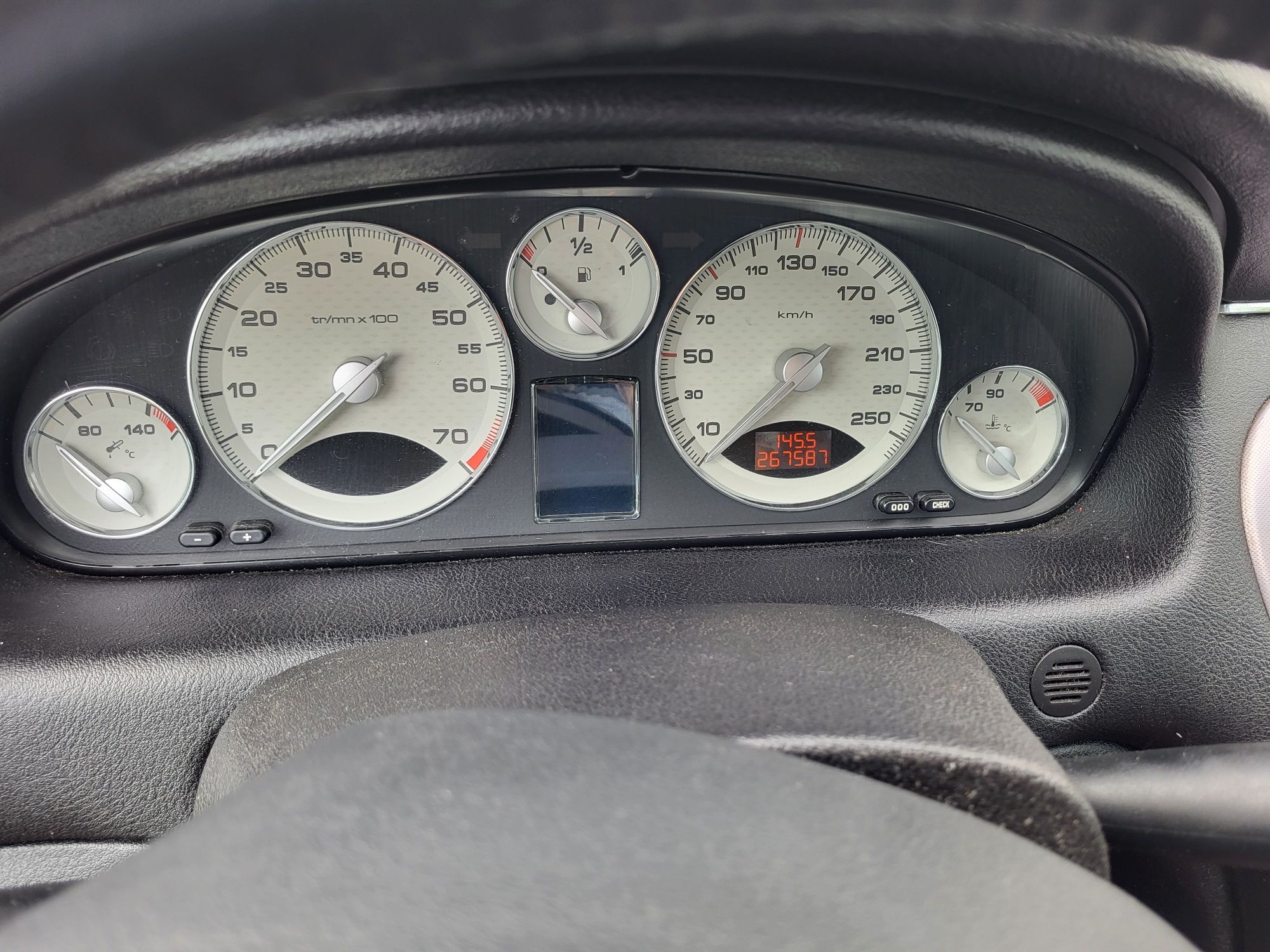 Peugeot 607 3.0 v6 gaz