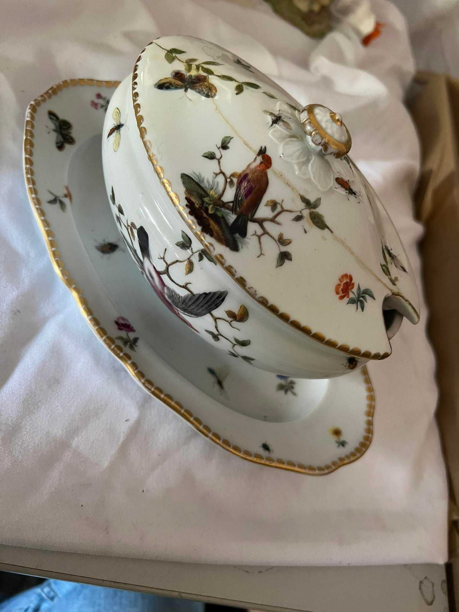 Sosjerka z podstawą porcelana Miśnia Meissen Tureen