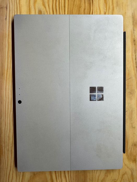 Vendo Tablet surface pro6 . Portátil laptop .