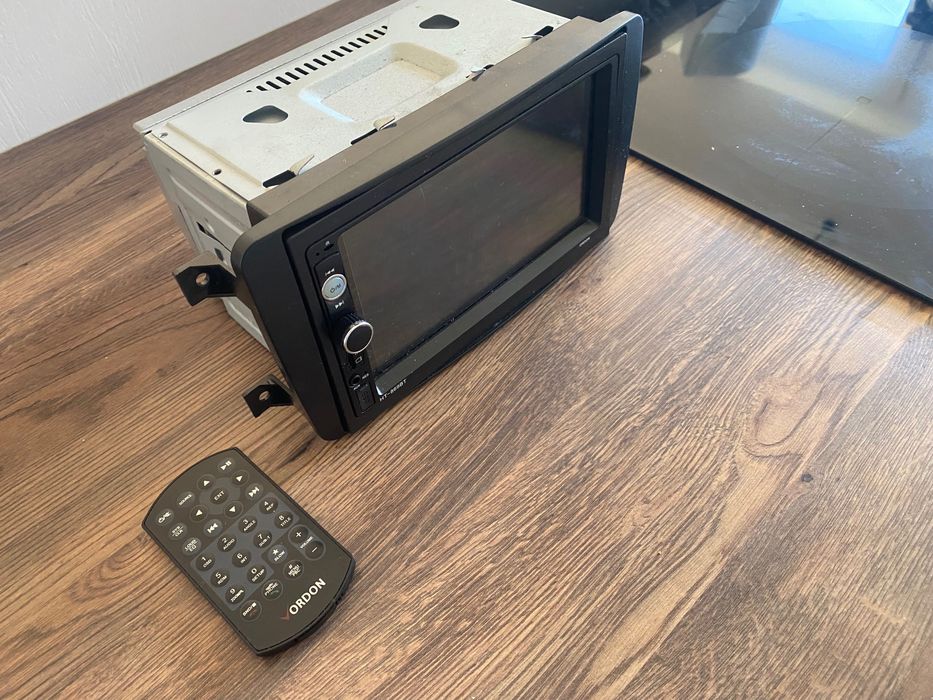 Radio  samochodowe  2 Din ORDON HT 869BT  bardzo ładne