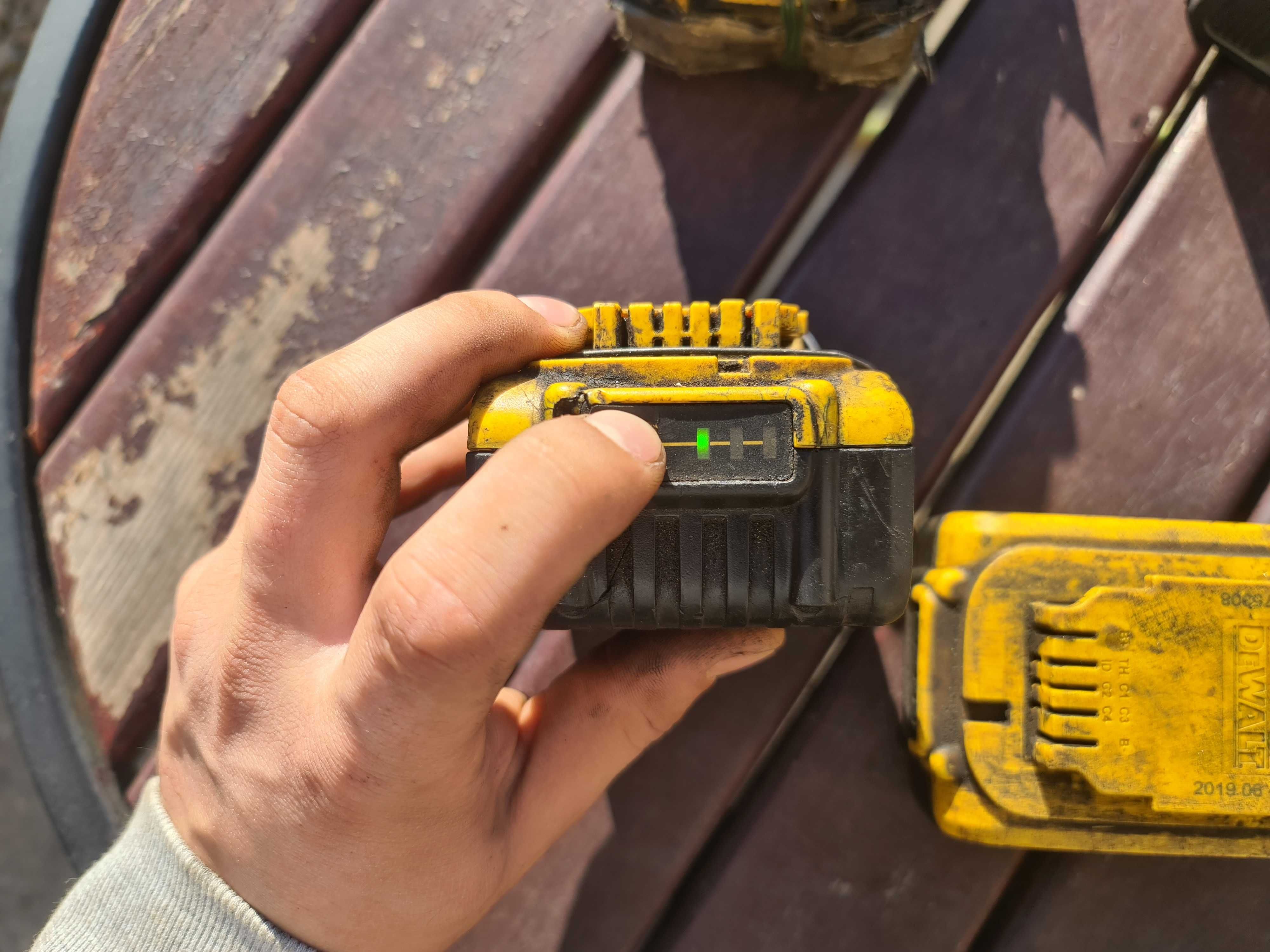4x Bateria DeWalt XR 18v 5Ah