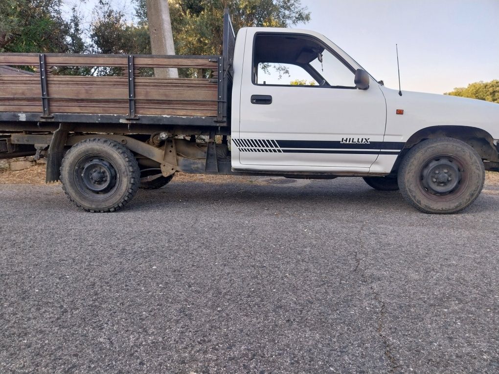 Toyota hilux 2.4