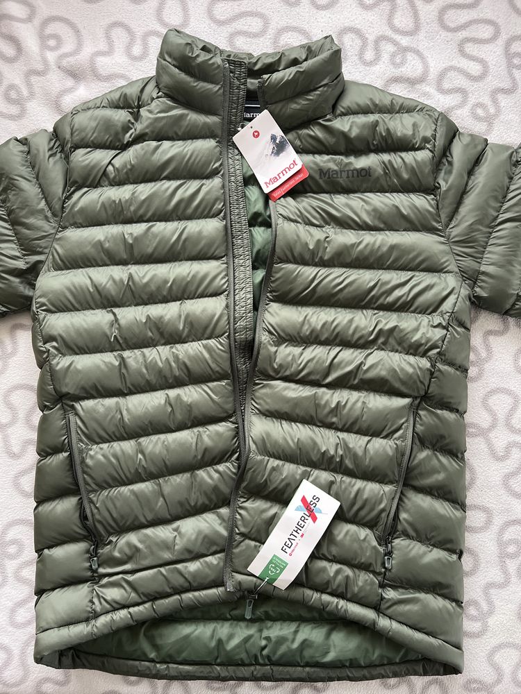 Куртка Marmot розмір S,M …………………………………………………………………………………………………………………..