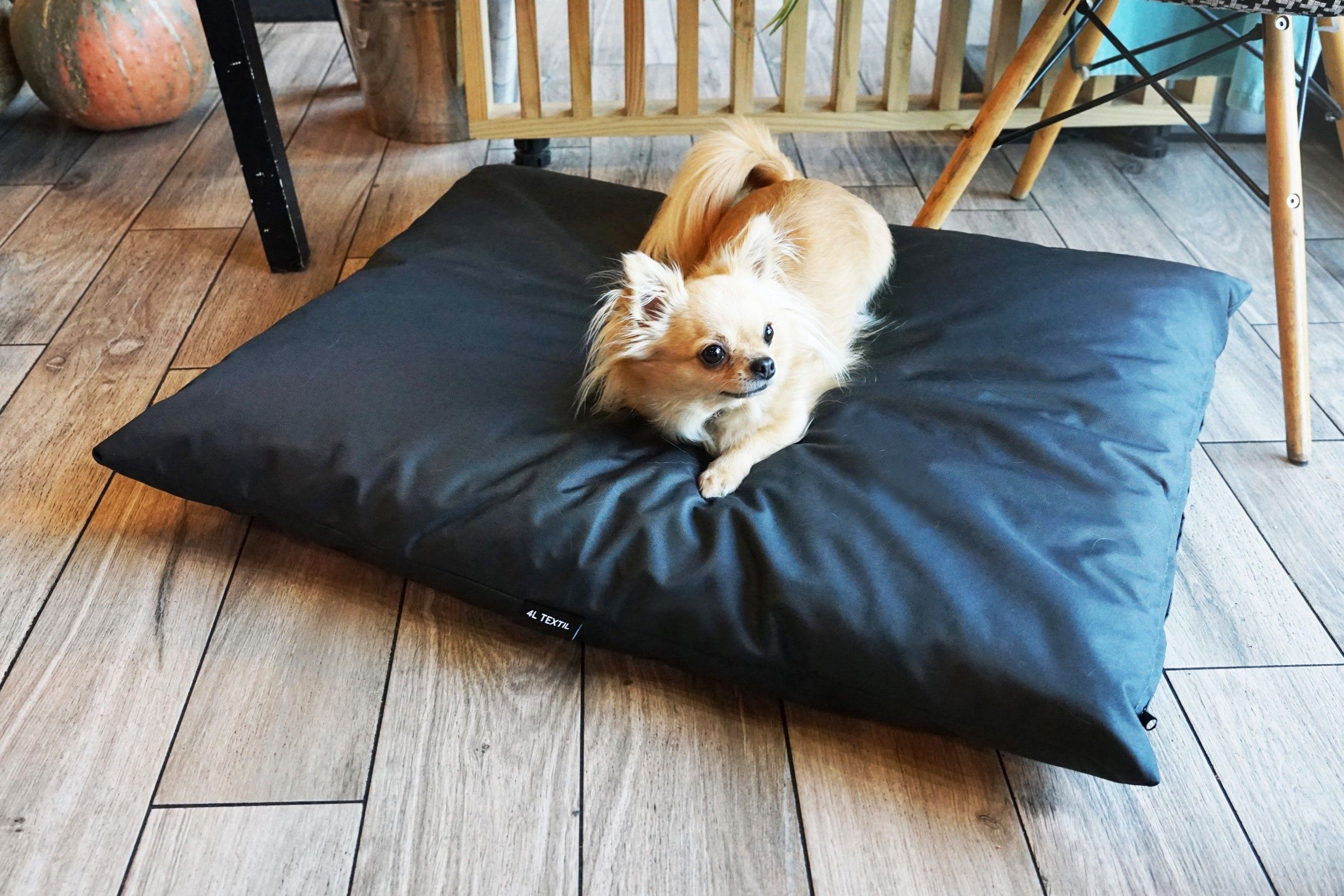 Wodoodporne legowisko poduszka dla psa ZOE (120x100 cm, Grafit)