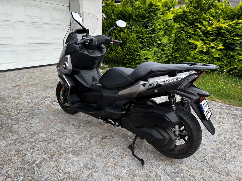 Sprzedam nowy skuter FORT 4.0 poj.350  z pełnym ubezpieczeniem na rok