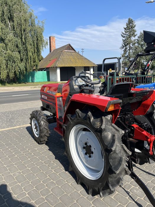 Traktor Mitsubishi MT 24 wspomaganie rewers