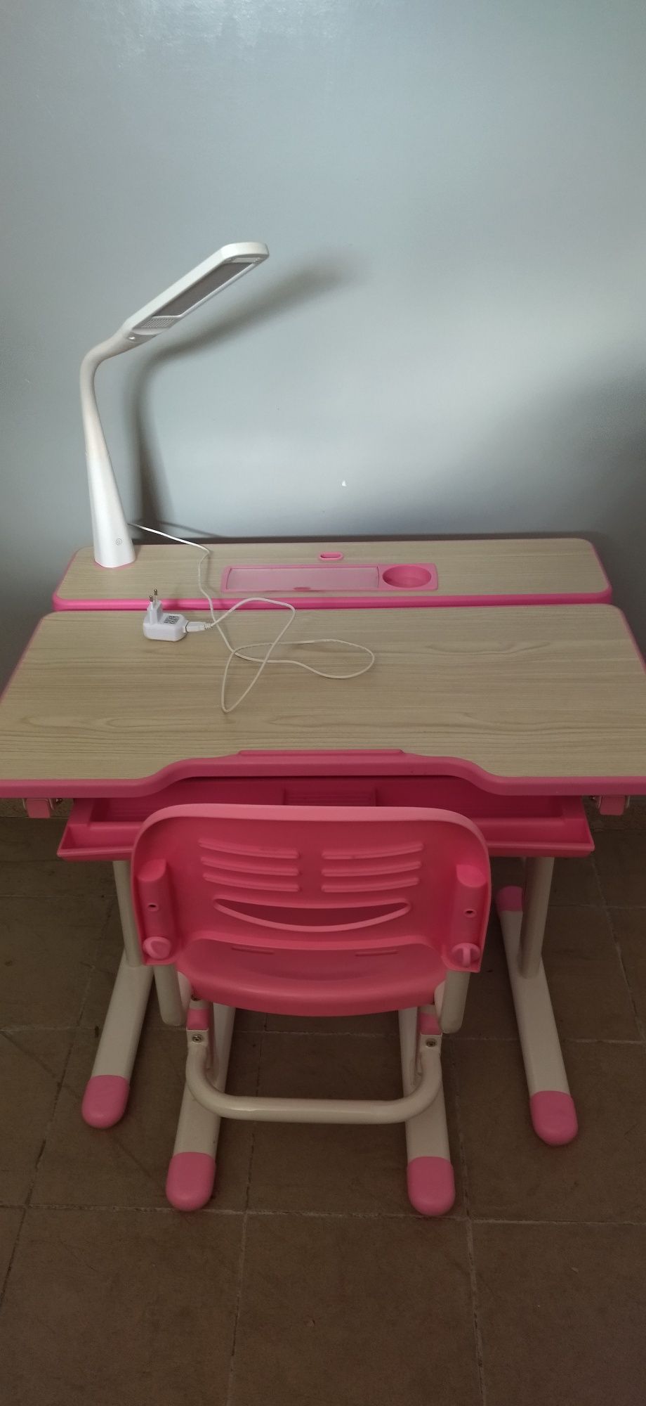 Biurko Fun Desk + krzesło + lampka