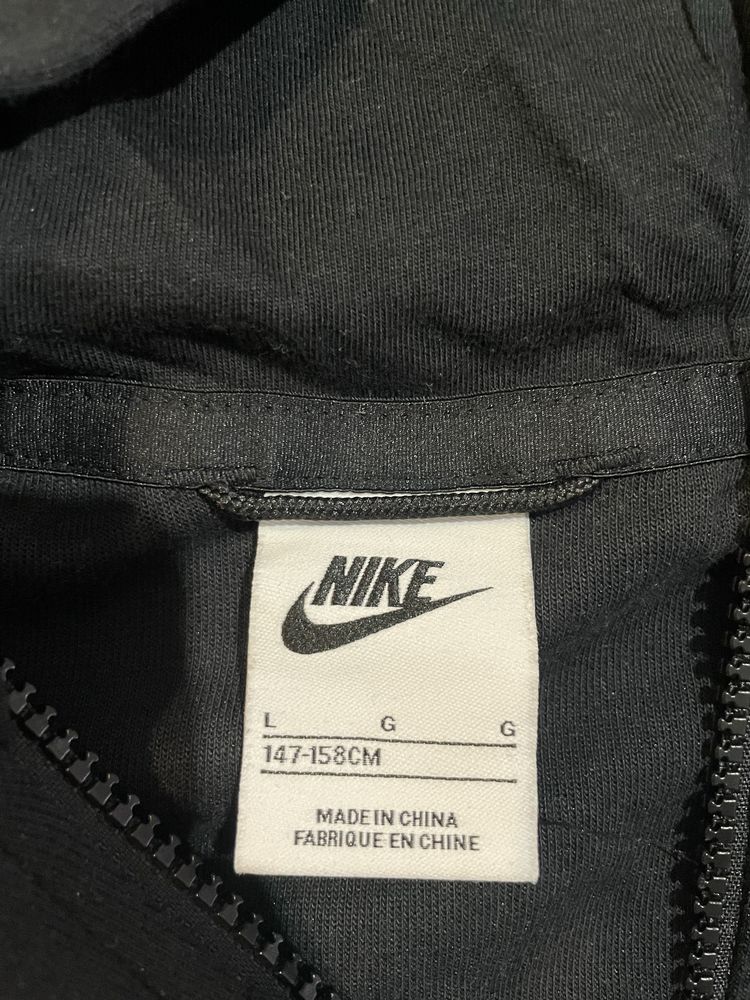 Nike tech fleece preto e cinzento