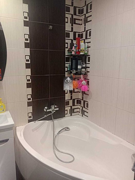 Продам 3-кімнатну квартиру в Шевченківському районі, вул. Брюлова