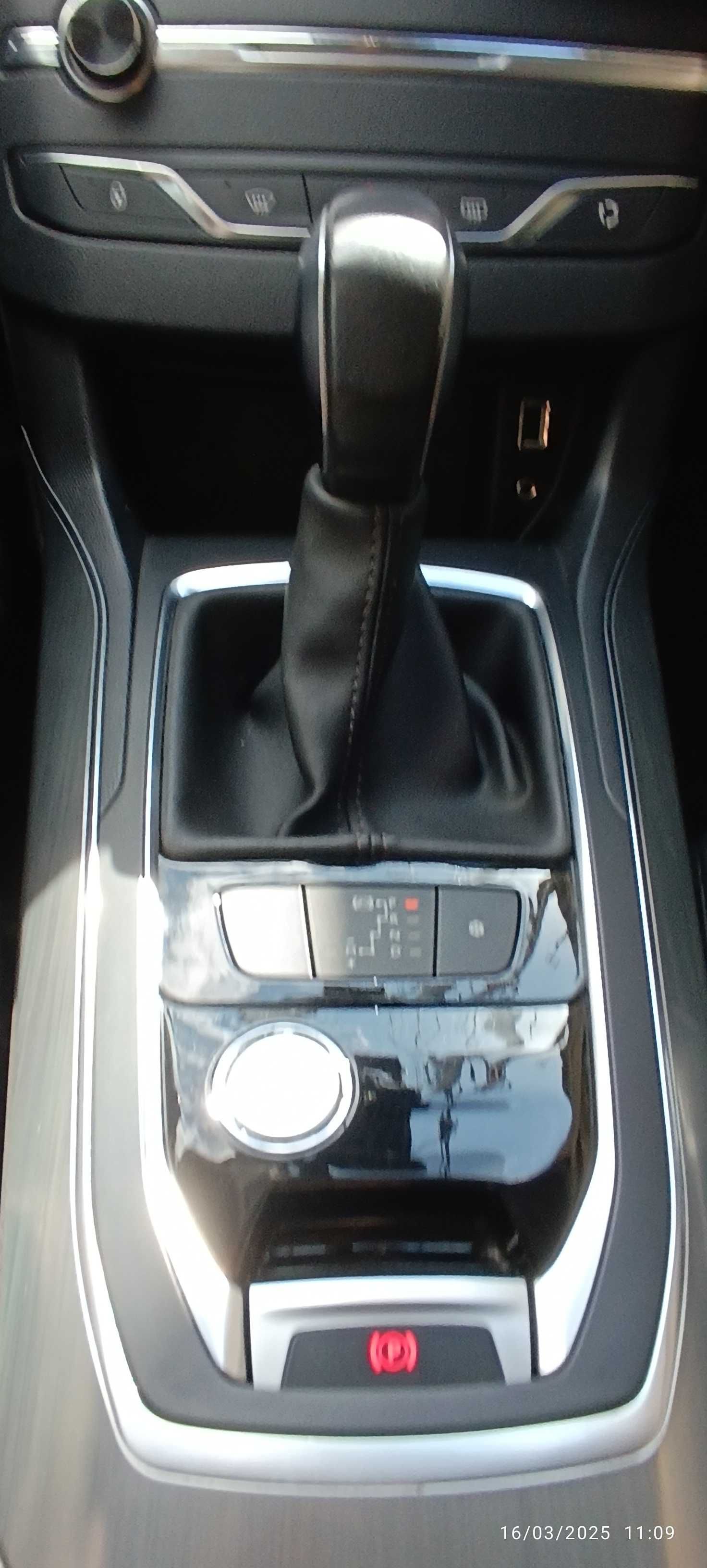 Peugeot 308 SW blue HDI ALLURE EAT8 HDI 120 CV