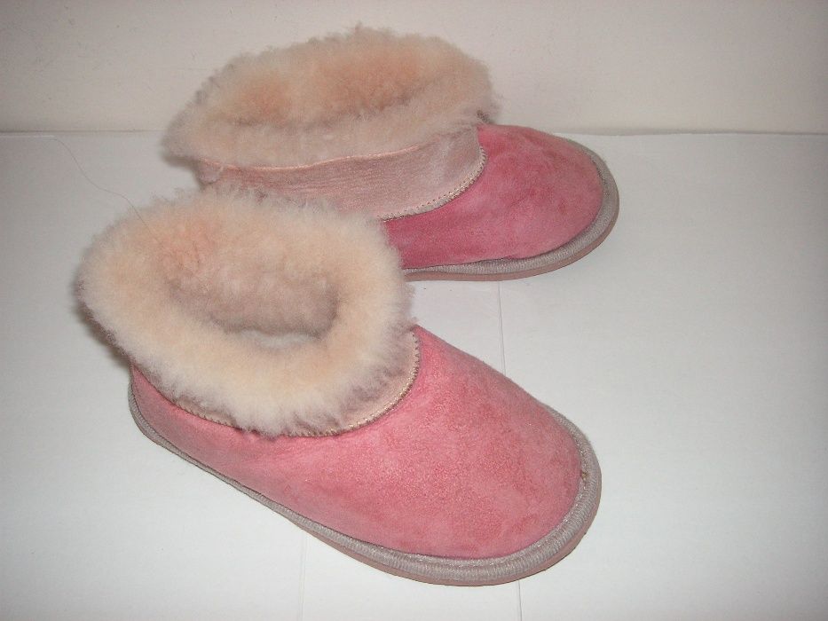 Pantufas / Botas com Pelo de Carneiro