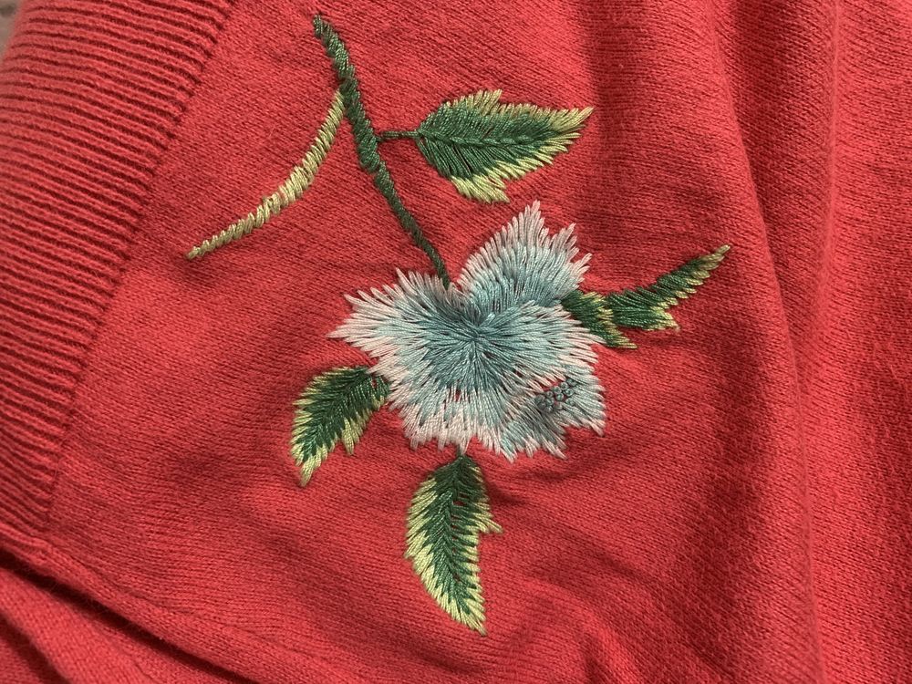 Damski sweter wełniany / kardigan Gap z haftem rozmiar S/M angora
