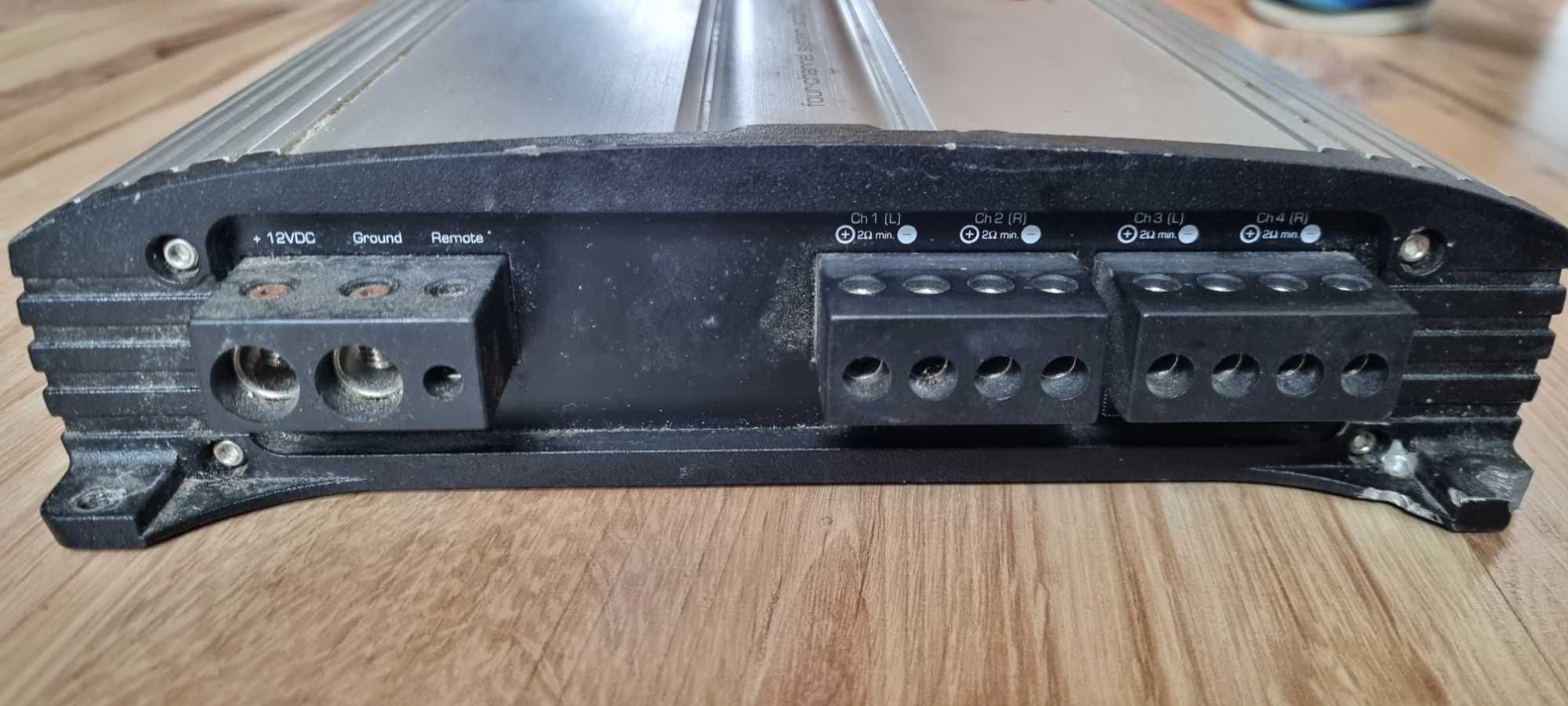 Wzmacniacz samochodowy JL AUDIO E4300, 4-kanałowy(4x70 lub 2x220 RMS)