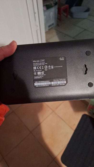 Router e Smart Security Camera Meraki