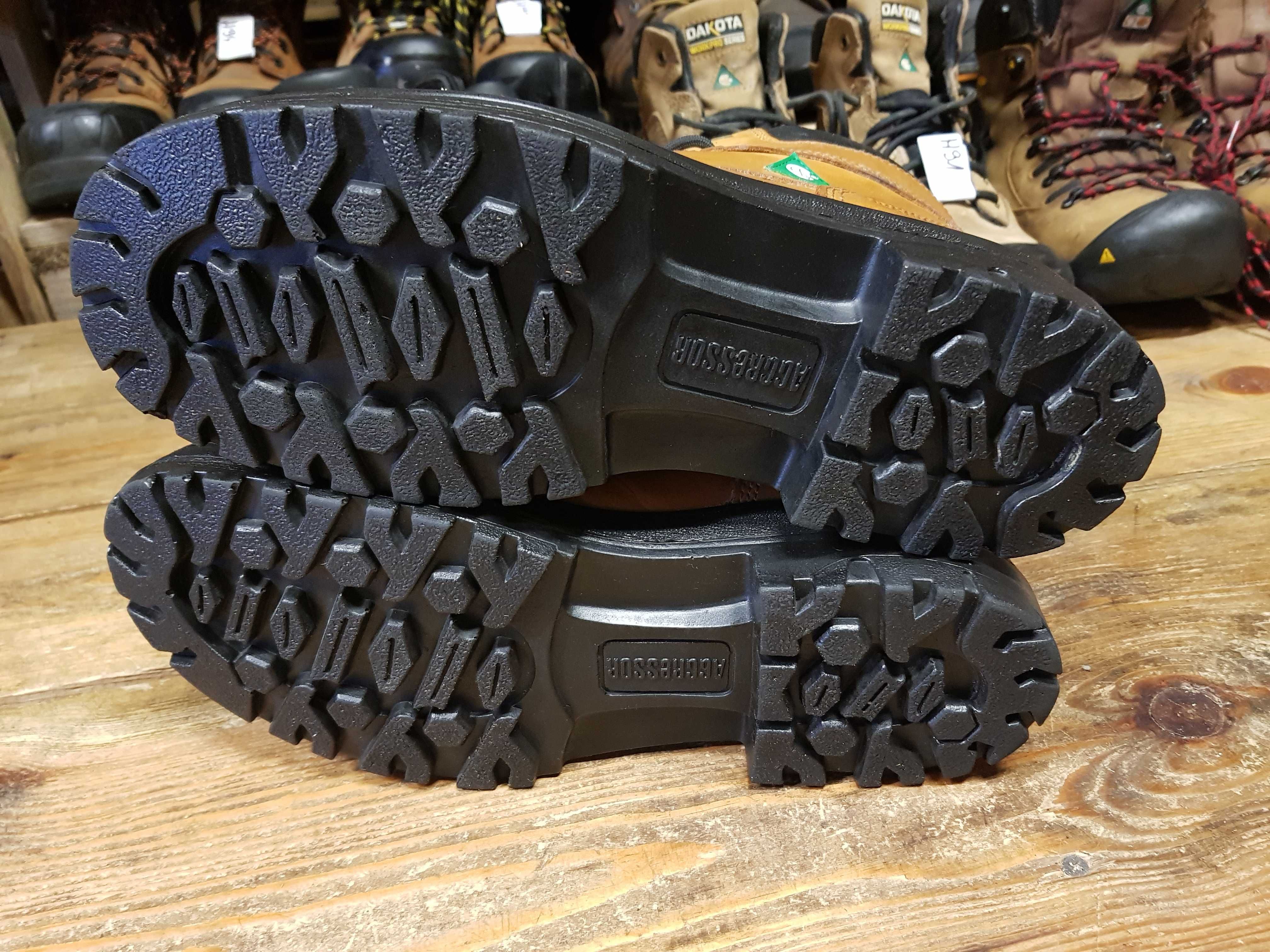 Buty robocze AGGRESSOR rozm 43  wkł 29 cm S3