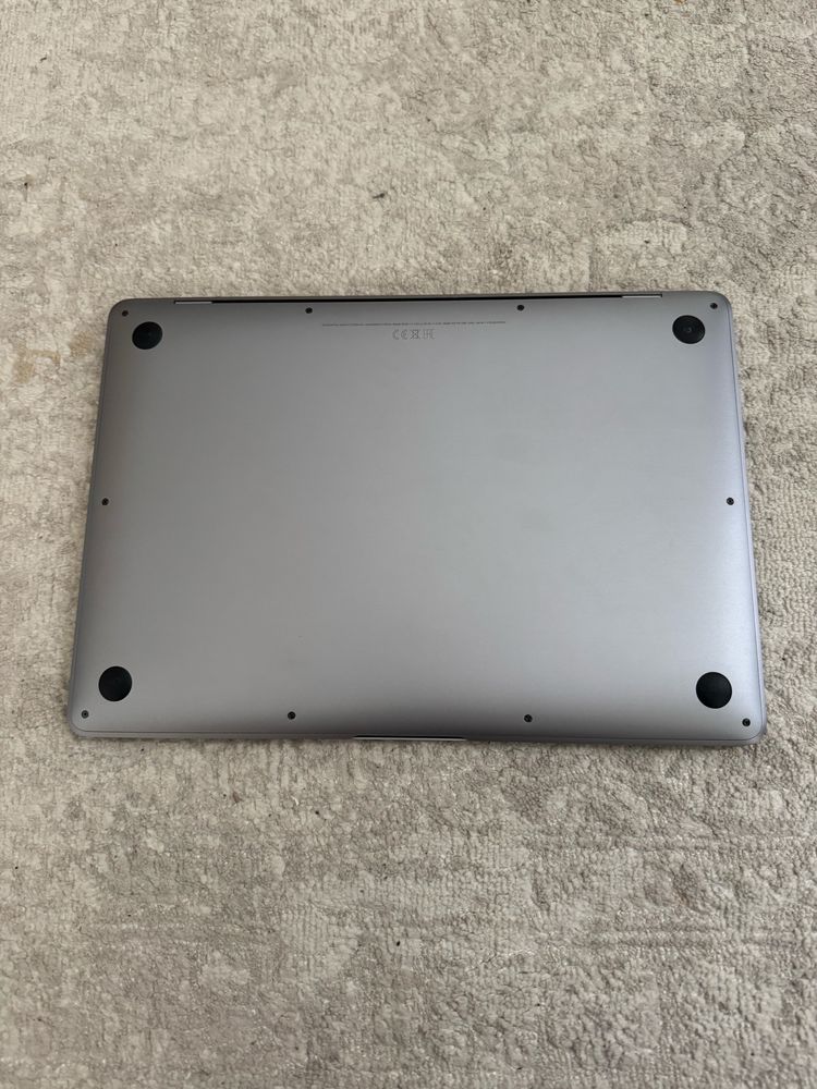 Macbook air 13 2020 core i5 8/256gb(ніяких мдм немає)