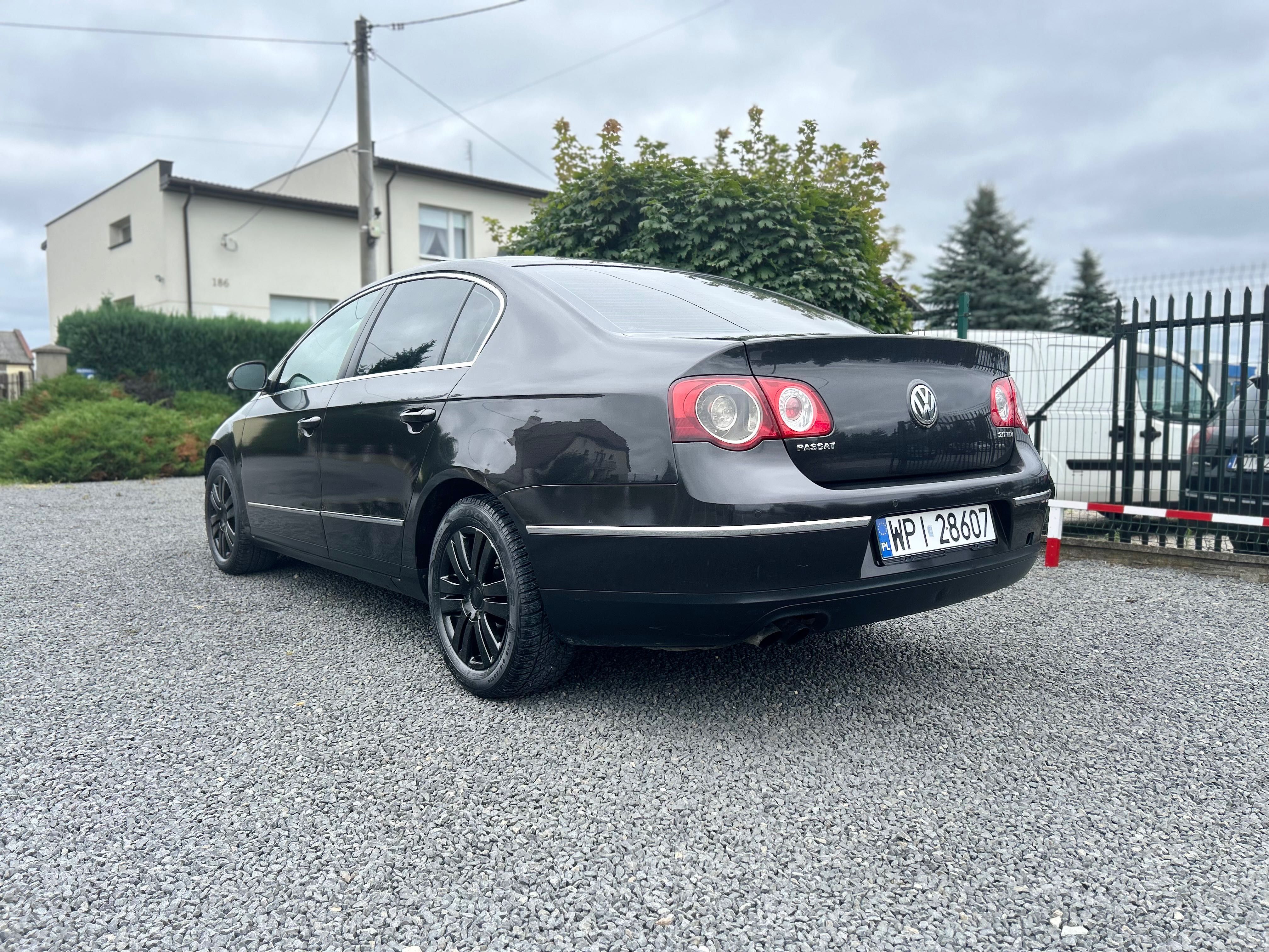 Volkswagen Passat B6  Highline  2008 Rok