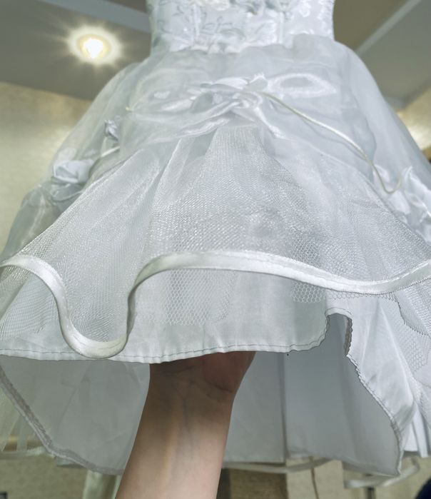 Продам прекрасное детское платье с накидкой