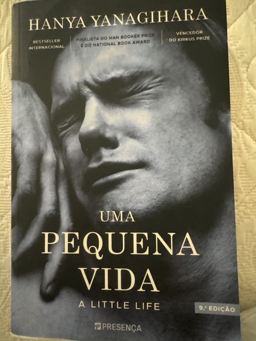 Livro uma pequena vida