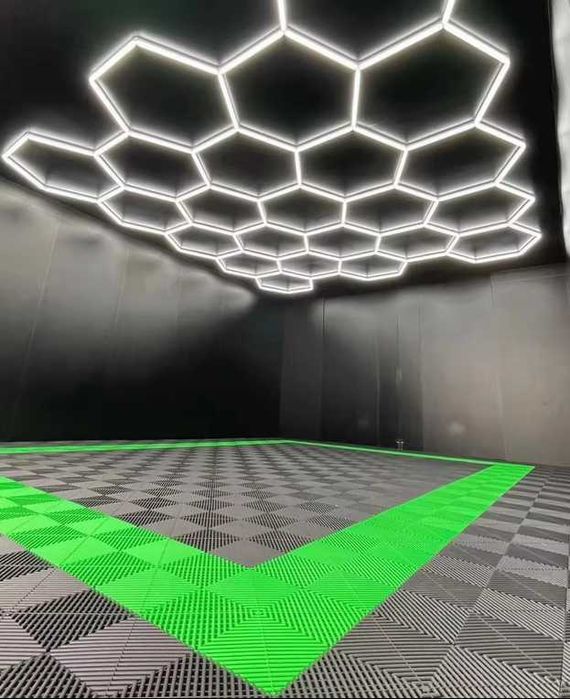 Lampa HEXAGON 5 - oświetlenie do salonu, studia detailingowego, garaż