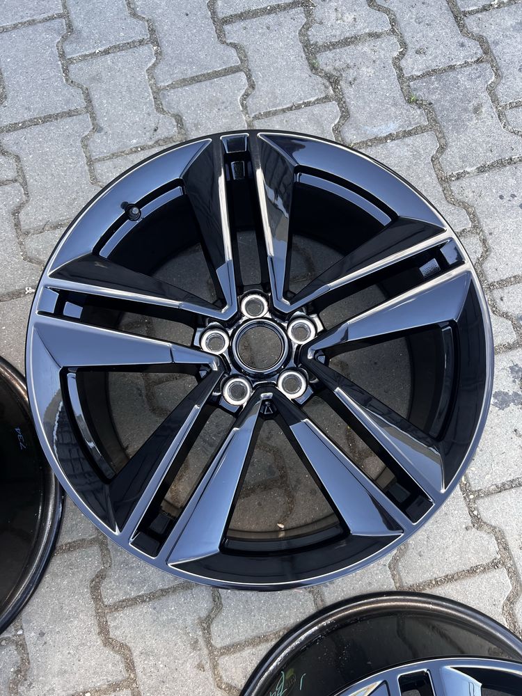 5/114.3 R19 Диски Ford Mustang / Mustang Mach 1