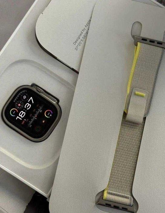 Apple Watch Ultra 49mm Yellow/Beige Trail Loop