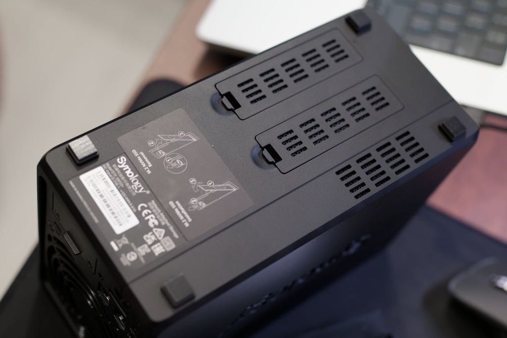 ** NAS Synology DS723+ + dyski HGST 2x18=36 TB - WSZYSTKO NÓWKI !!! **
