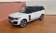 1:18 Range Rover (LCD)