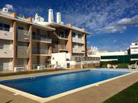 300€00 Apartamento T2 para férias com piscina em Alvor