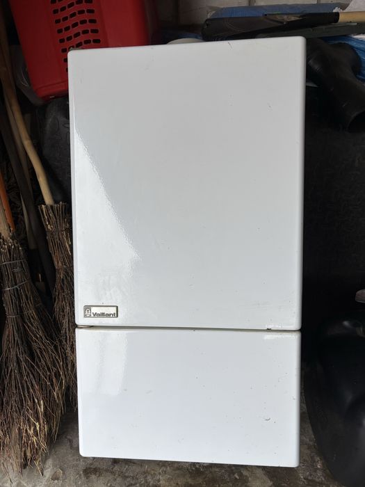 Газовый двух контурный дымоходный котел 18 кВт Вайлант Т3
