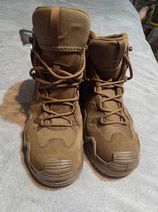 Берци нові Lowa -Gore-tex