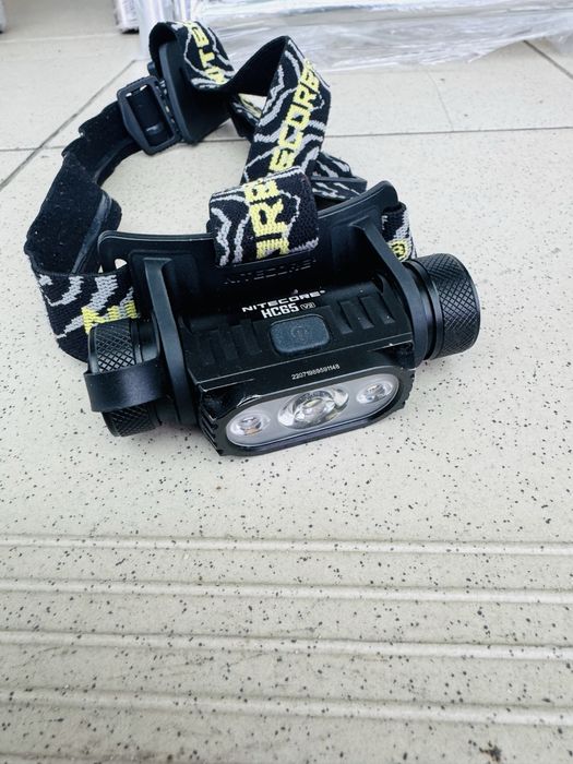 Налобний ліхтарик nitecore hc65 v2