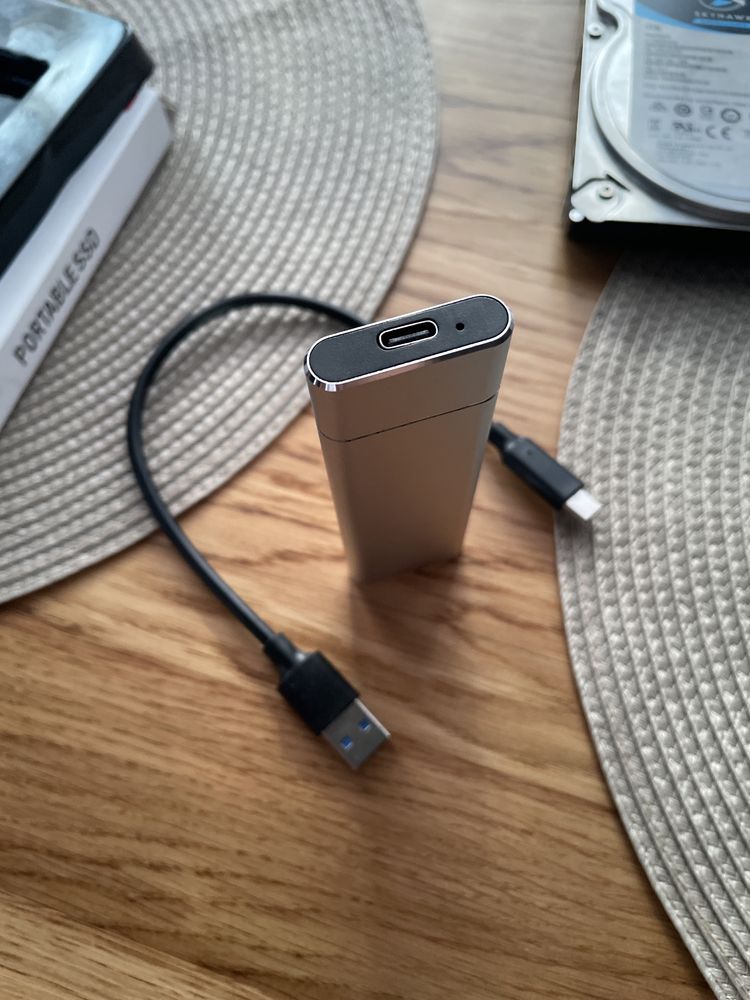 portable ssd shl-r320