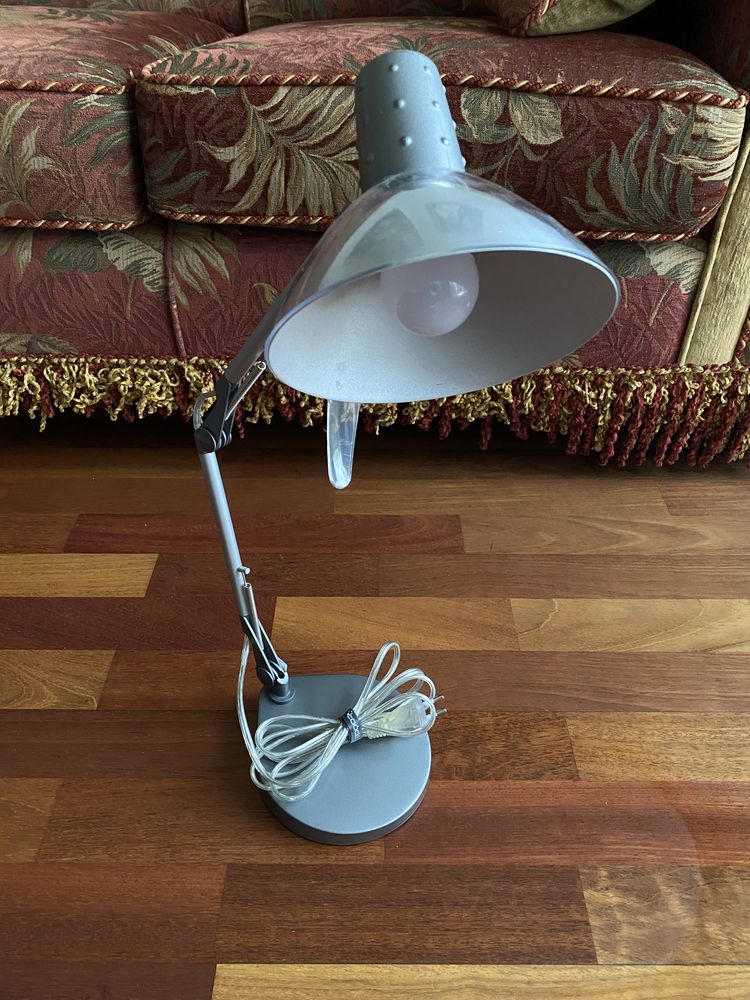 Lampa Philips Massive biurkowa srebrna 40W stojąca stołowa na biurko