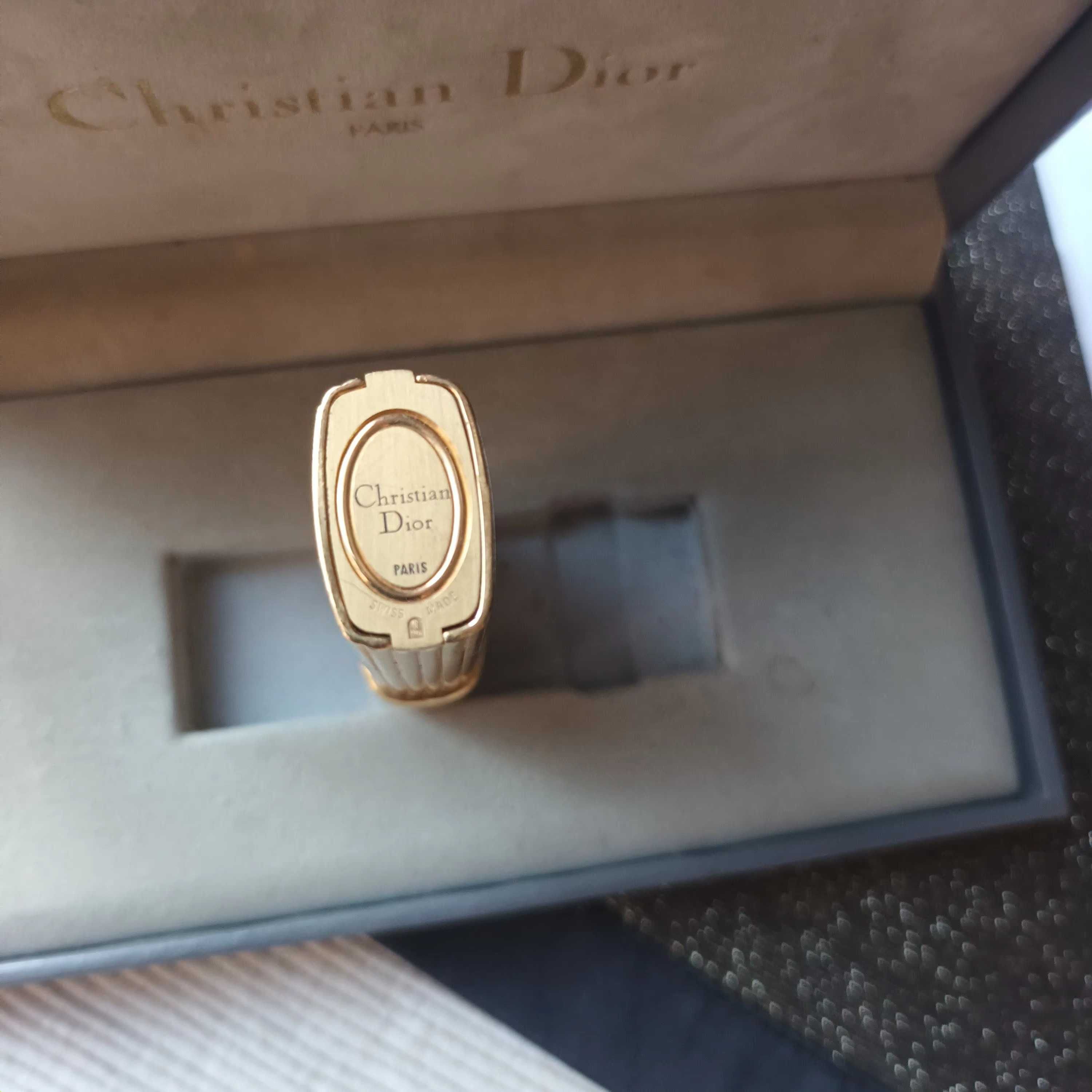 Isqueiro Dior Paris de coleção, de ouro