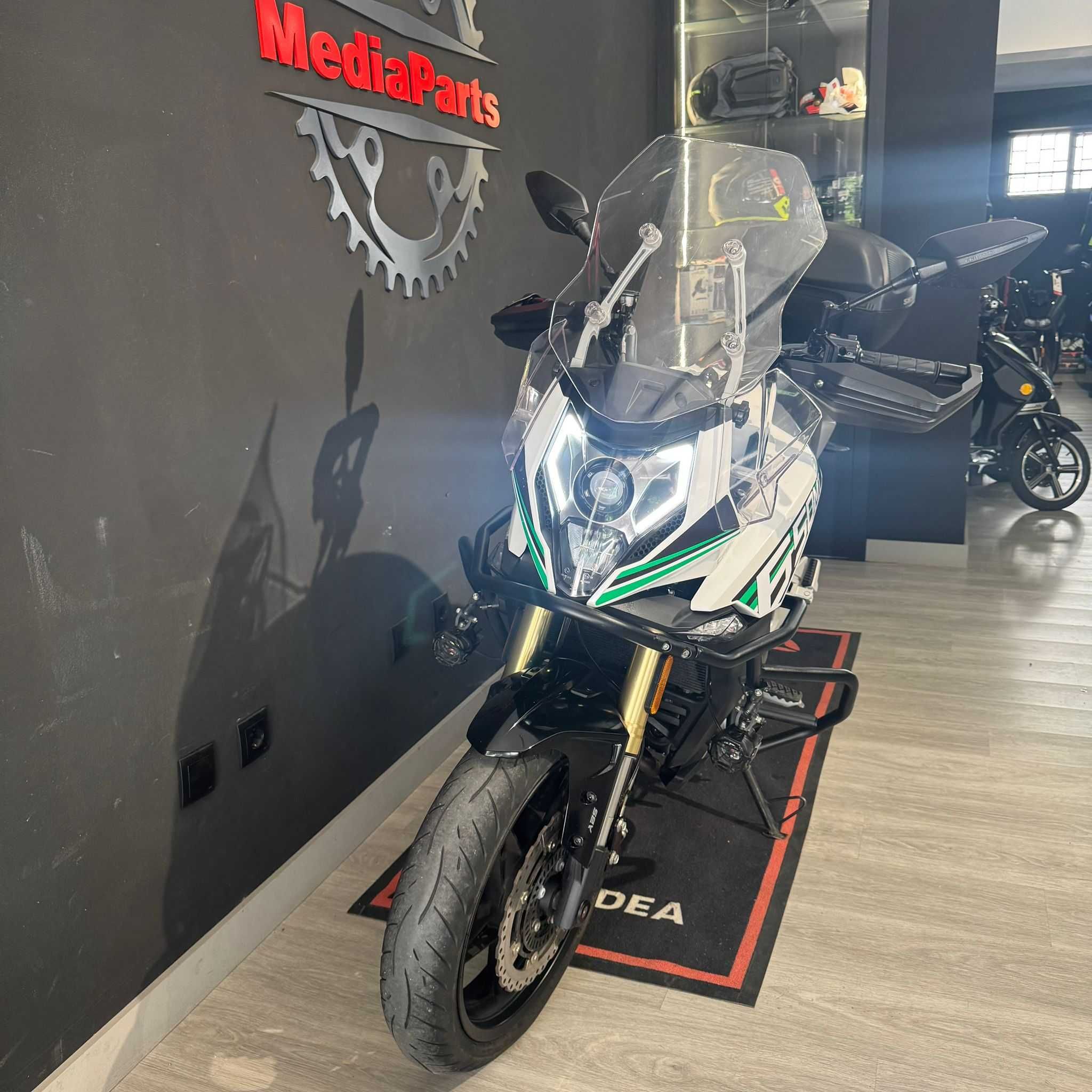 CFMOTO 650 MT 2021