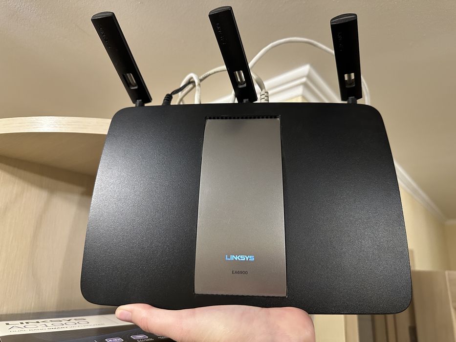 Роутер Linksys EA6900 2.4 ГГц | 5 ГГц | USB 2.0 | USB 3.0 | 1900 Mbps