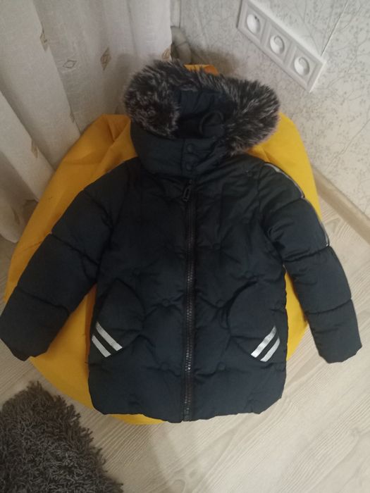 Зимова дитяча куртка