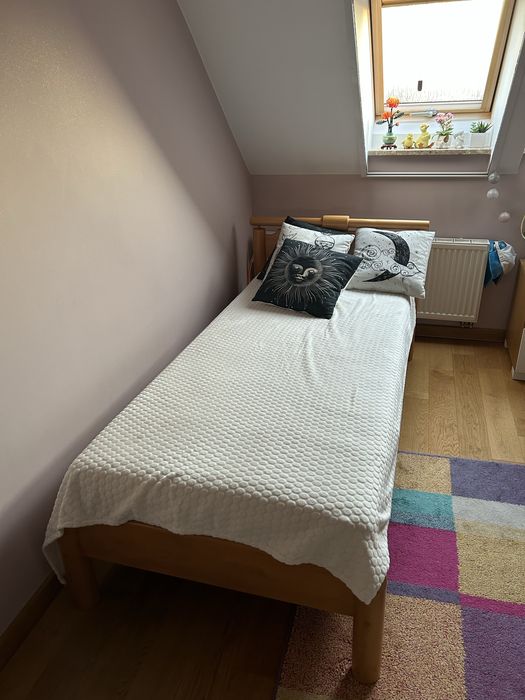 Łóżko 90x200 z materacem