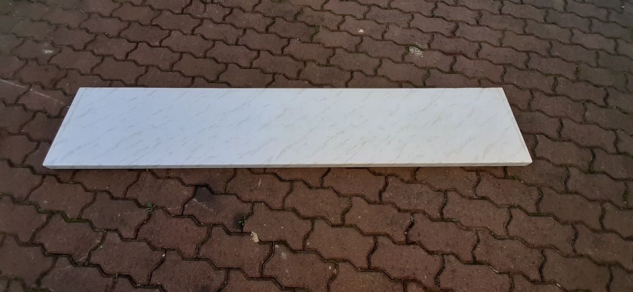 Parapet plastikowy używany 180 cm