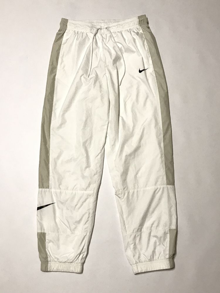 Нейлонові штани Nike (свіжі колекції)