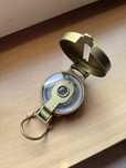 Busola kompas zlota metalowa militaria