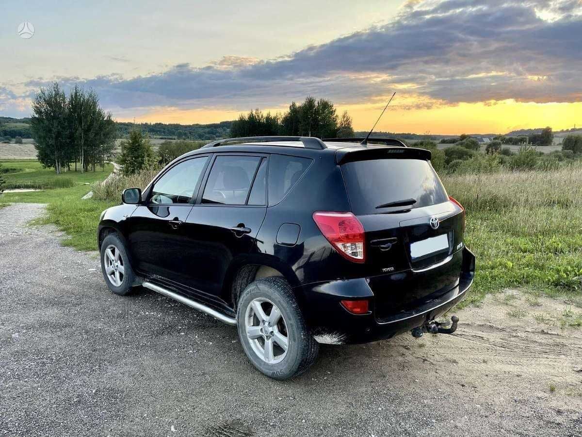 Разборка Toyota Rav 4 (2005-2012) дверь, фара, крыло, ляда, бампер